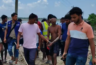 সুন্দরবনে কোস্টগার্ড অভিযানের ঘটনায় দুই মামলা, ‘দুলাভাই বাহিনীর’ প্রধানসহ গ্রেপ্তার ২